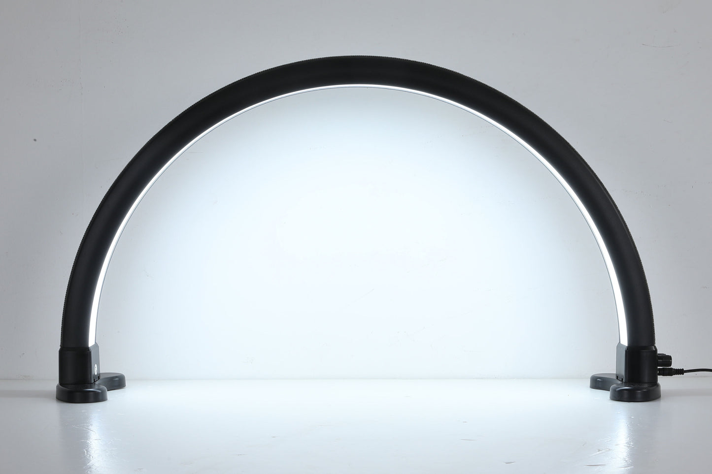 Black Diamond Arched Light