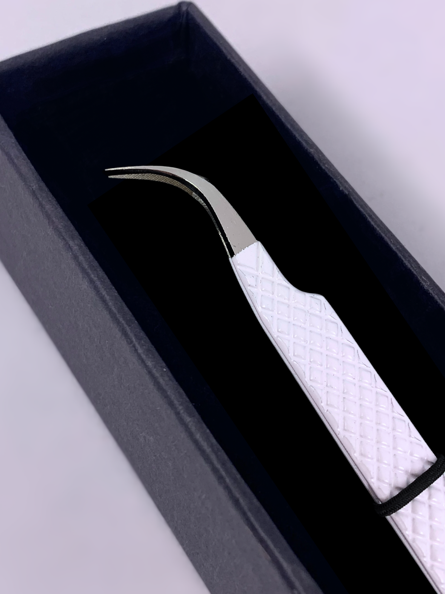 White Curved Tip Tweezer - Silver Tip