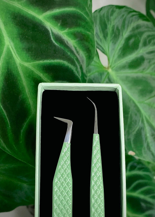 Green Jungle Tweezer Essentials